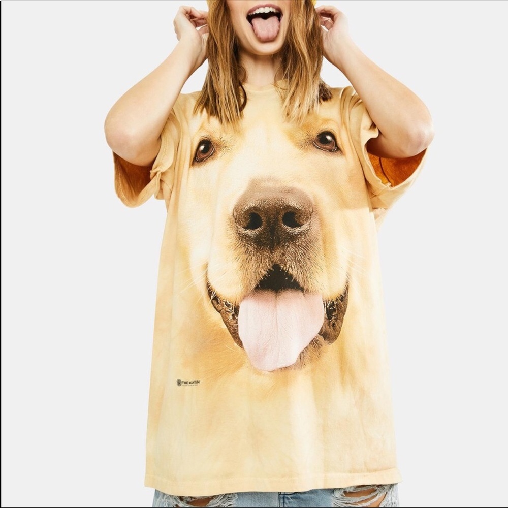 The Mountain Yellow Lab Dog Face Short Sleeve Tee